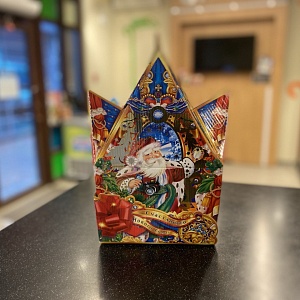 Подарочная новогодняя картонная коробка  &quot;Замок&quot;, 29х19х29 см